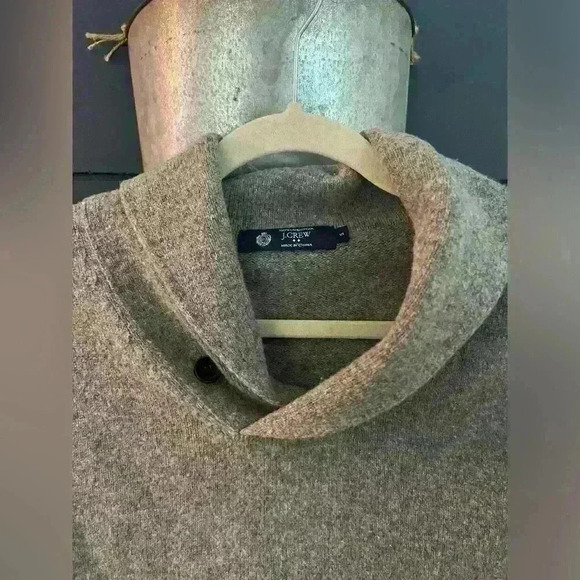 J crew 100% lambs wool gray sweater small - Picture 2 of 5